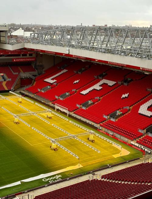 德甲半场：努萨禁区内倒地未判，门兴0-0莱比锡（德甲半场战报：努萨禁区内倒地未判罚，门兴暂0-0莱比锡）