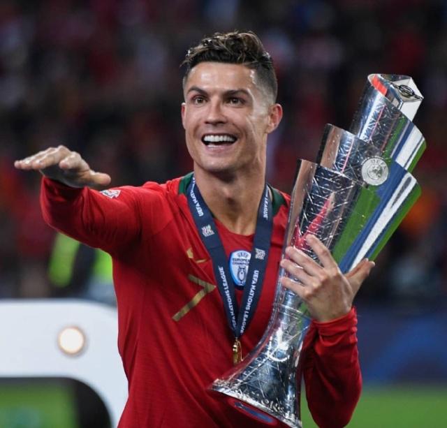 英超联赛周最佳球员：费尔南德斯获得满分10分